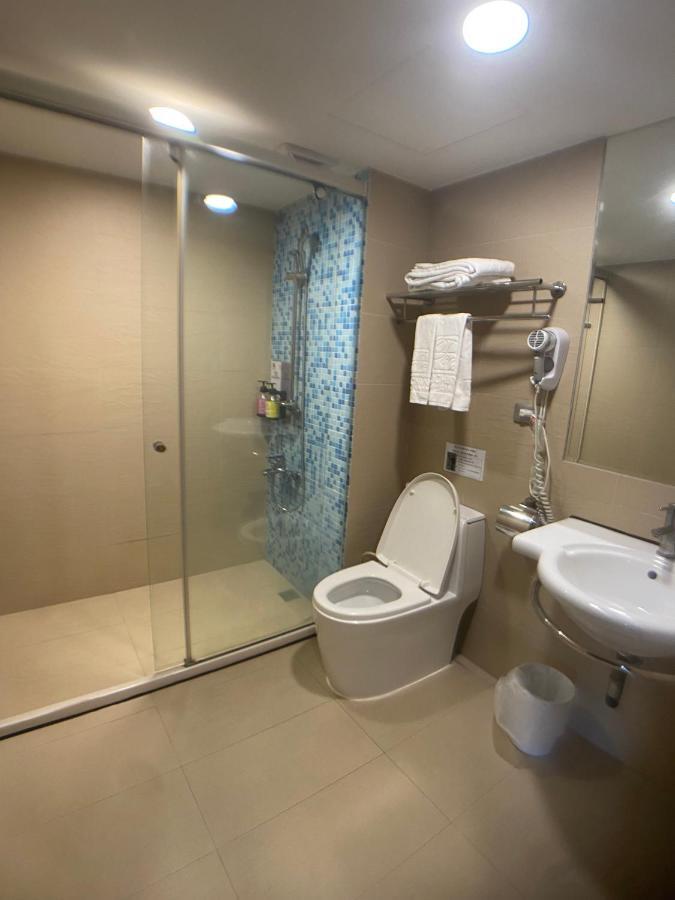 Bonjour Hotel 타이중 외부 사진