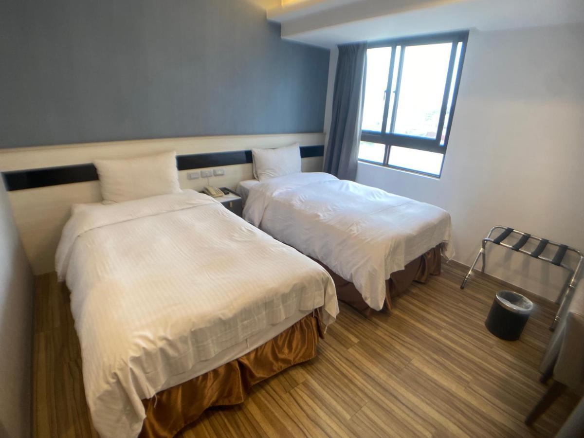 Bonjour Hotel 타이중 외부 사진